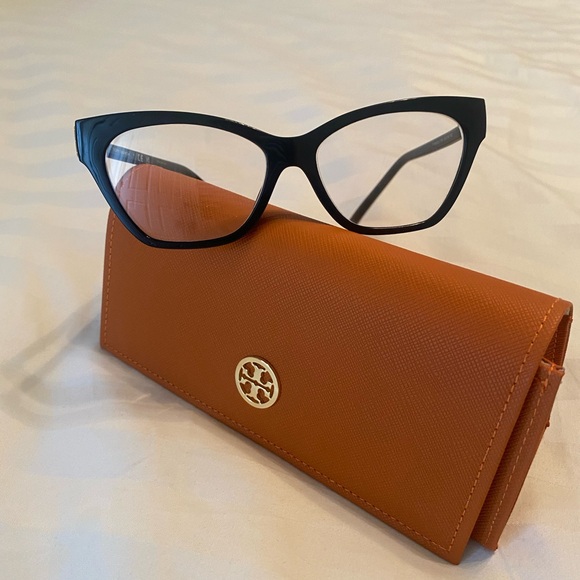 Tory Burch black-rimmed eyeglasses with case - Picture 3 of 9